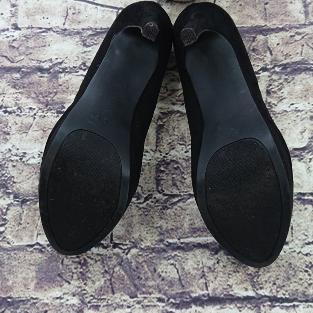CL by Laundry heels - Picture 3 of 7